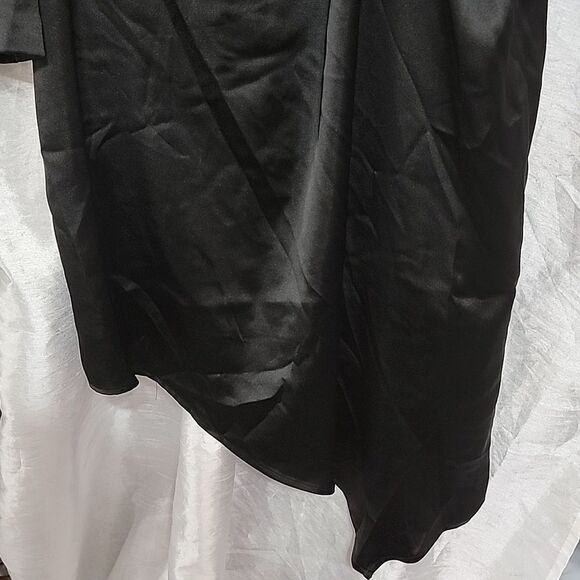 Making The Cut Black Satin Asymmetrical Midi Dress One Sleeve Plus Size 2X - Picture 5 of 7